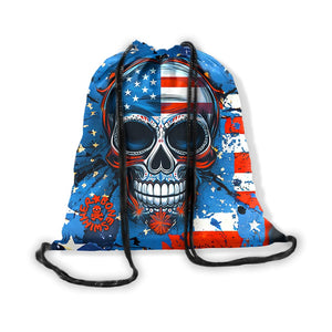 Zainetto sacca a strozzo in microfibra 90Z STARSKULL con stampa di un teschio Boneswimmer style wrappato con la bandiera degli USA