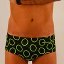 Un modello indossa il costume da allenamento nuoto in piscina Boneswimmer parigamba UCLA 209UF LIMONE