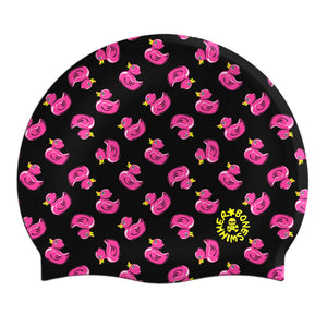 Cuffia da piscina in silicone spessorato, modello PAPEROSA Boneswimmer con base colore nero e grafica con pattern di paperelle rosa 