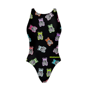 Costume Boneswimmer intero da donna per l'allenamento in piscina, modello PINUP ABIBÒ con illustrazione di orsetti gommosi in versione fluo su sfondo nero; vista frontale