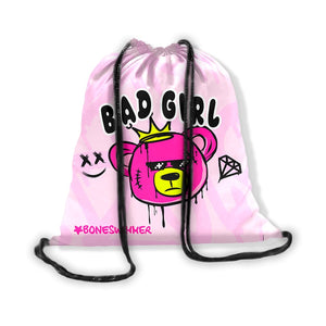 Zainetto a sacca con chiusura a strozzo in microfibra, stampa con orsetto rosa "Bad Girl" con corona e occhiali da sole; fronte