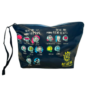 Un beauty Boneswimmer della serei Monster in morbido PVC, con simpatiche icone di mostriciattoli su fonto nero