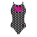 Costume intero da allenamento donna Ibiza 217I ETERNA, realizzata in collaborazione con Taffo, con pattern di bare bianche su fondo nero e frase ironica VASCA ETERNA 