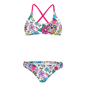Costume da bagno due pezzi Boneswimmer PINUP-471PF BAD, top bikini e slip bianchi con motivo di teschi floreali in stile Día de Muertos con colori accesi; fronte