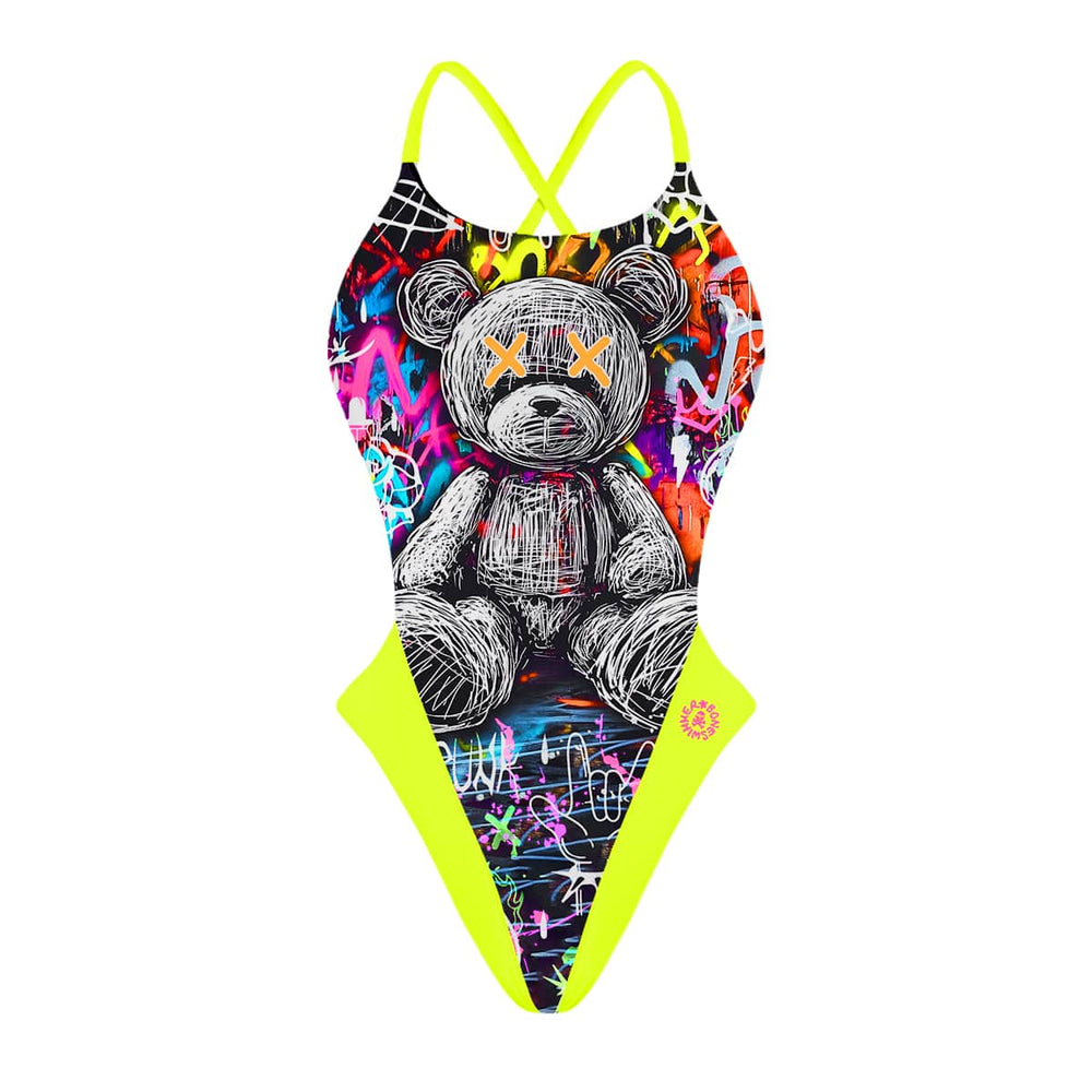 Fronte del costume Boneswimmer intero da donna per il tempo libero in piscina, modello ALTE L029AF PSYCO con un orsetto disegnato a tratto ed elementi di street art