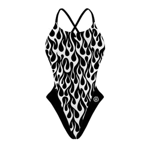 Fronte del costume Boneswimmer intero da donna per il tempo libero in piscina, modello ALTE L032A FIAMMA BIANCA con pattern di fiamme bianche su fondo nero 