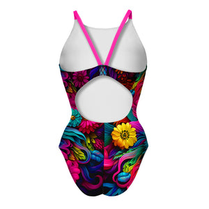 Costume da allenamento nuoto Boneswimmer da donna, modello intero IBIZA 124i con stampa di un leone stile esotico dai colori accesi e vibranti contornato di fiori, retro