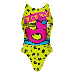 Costume da allenamento nuoto Boneswimmer da bambina, modello intero PINUP 334pf con stampa di una papera rosa con occhialini da nuoto su sfondo giallo e piccole paperelle nere, fronte