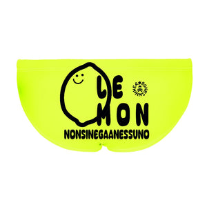 Costume da allenamento nuoto in piscina Boneswimmer da uomo, modello slip H2OTTO 389HF LIMONE con stampa artistica limone nero sorridente e scritta "LEMON NON SI NEGA A NESSUNO" su sfondo giallo lime; retro