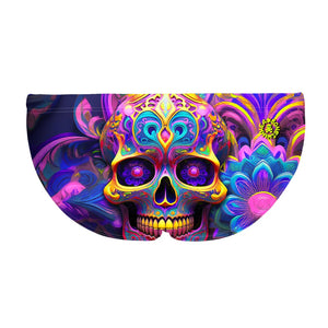 La vista posteriore del costume da nuoto Boneswimmer H2OTTO EL DORADO con un teschio messicano ed elementi ornamentali colorati