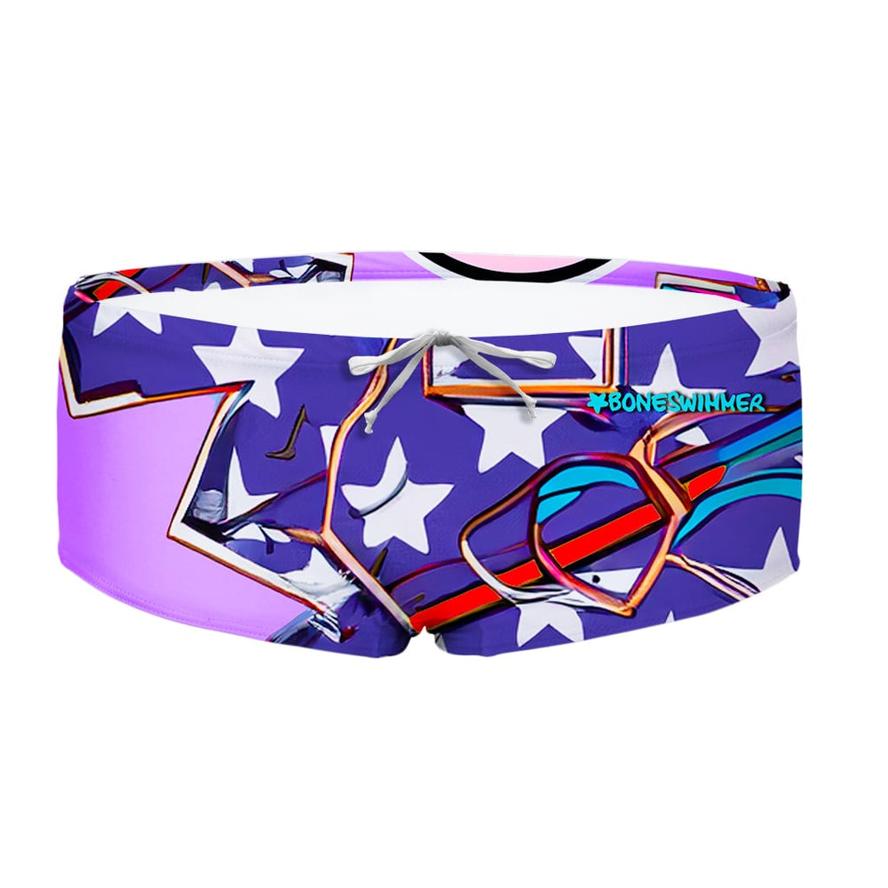 Costume da allenamento nuoto in piscina Boneswimmer da uomo, modello parigamba UCLA FLY con grafica da college americano sulle tonalità viola e blu; fronte