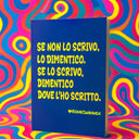La copertina del quaderno A5 di Boneswimmer ideale come regalo o gadget per gli appassionati del brand; sulla copertina blu una scritta "ispirazionale"